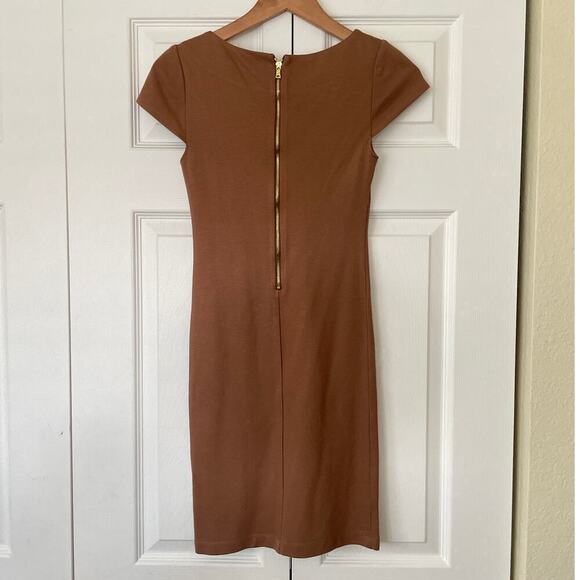 Alice + Olivia Empleada Employed Tan Cap Sleeve Stretch Sheath Dress ⬇️ - Picture 3 of 4